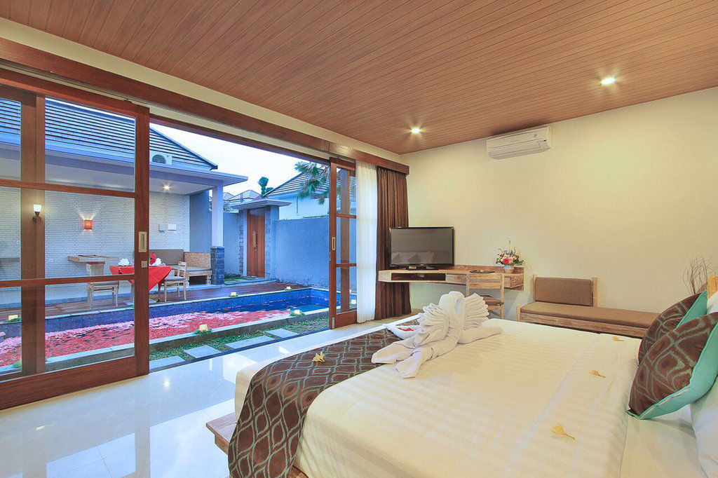 Grand Kesambi Resort&villas Hotel 4*